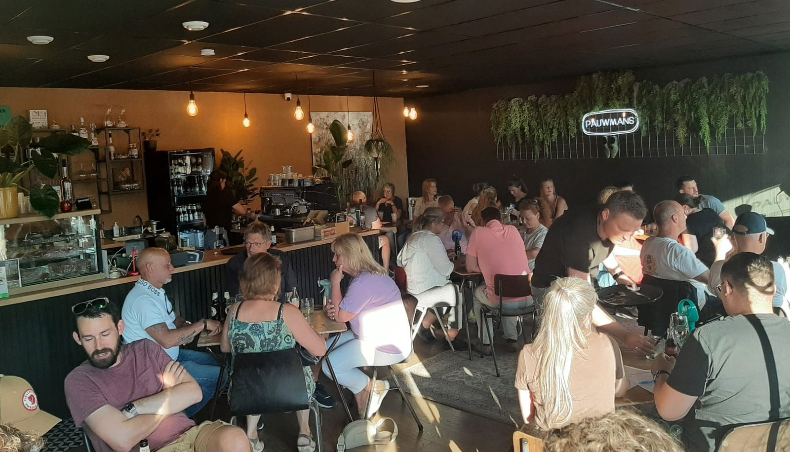 Onze focus ligt niet op winst maken. Daarom groeien we zo hard. - Buro Improof gezelligheid bij pauwmans
